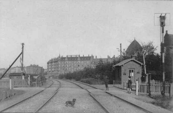 Københavns station med P-maskine for afgående tog, 1907-11