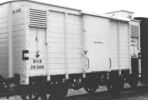 DSB IV 20308 in Lersøen yard on June 29th, 1998