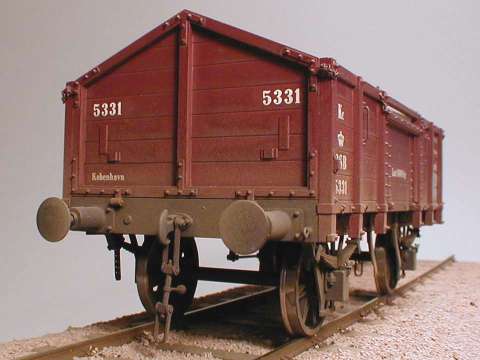 Foto 2: Model i 1:45 af DSB KC-vogn, bygget i 1879